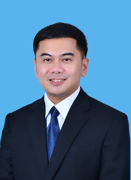 Assoc. Prof. Dr.rer.nat. apt. Adryan Fristiohady L, M.Sc.